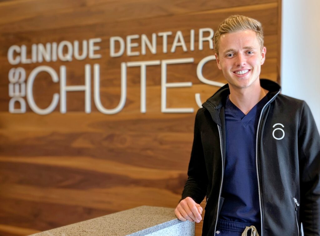Diplômé d’un doctorat en médecine dentaire de l’Université Laval, il exerce sa profession avec passion, rigueur et professionnalisme.