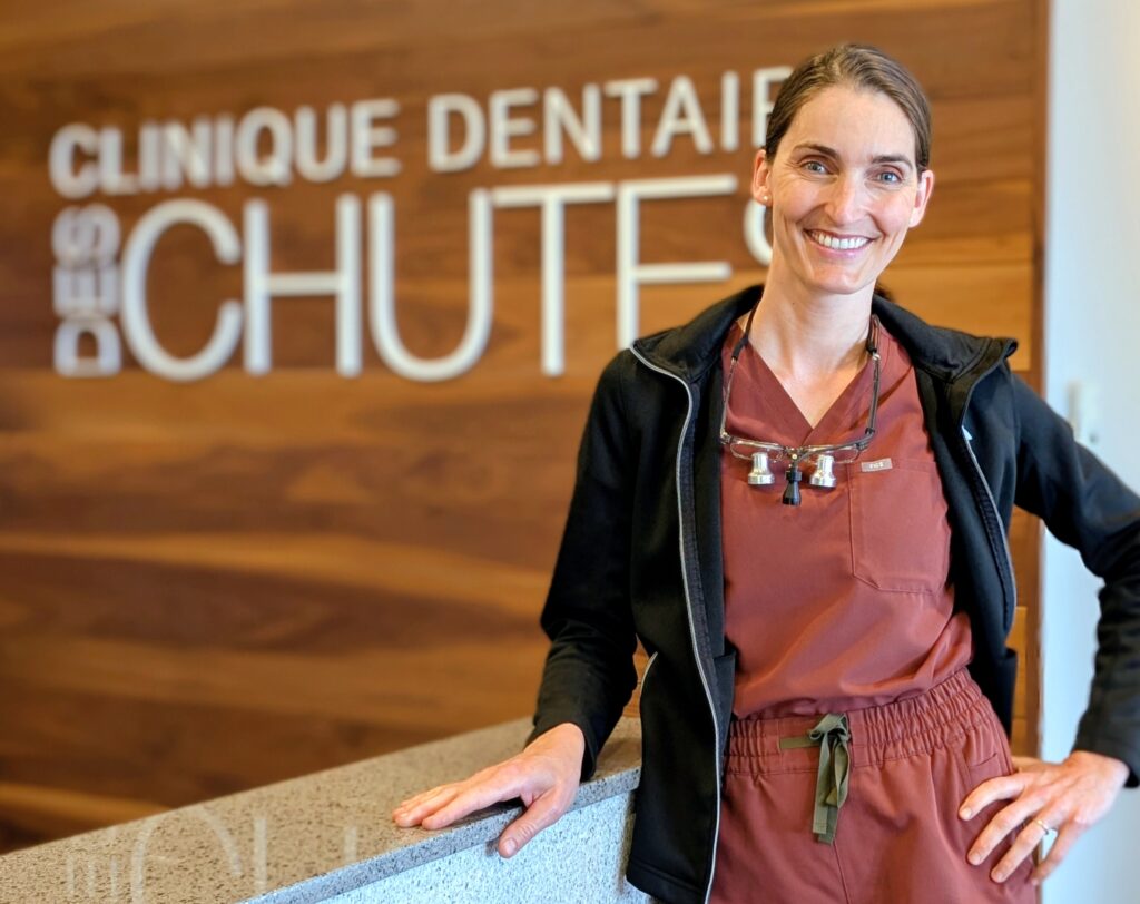 Dre Laurie Grenier a obtenu son doctorat en médecine dentaire de l’Université Laval en 2011.