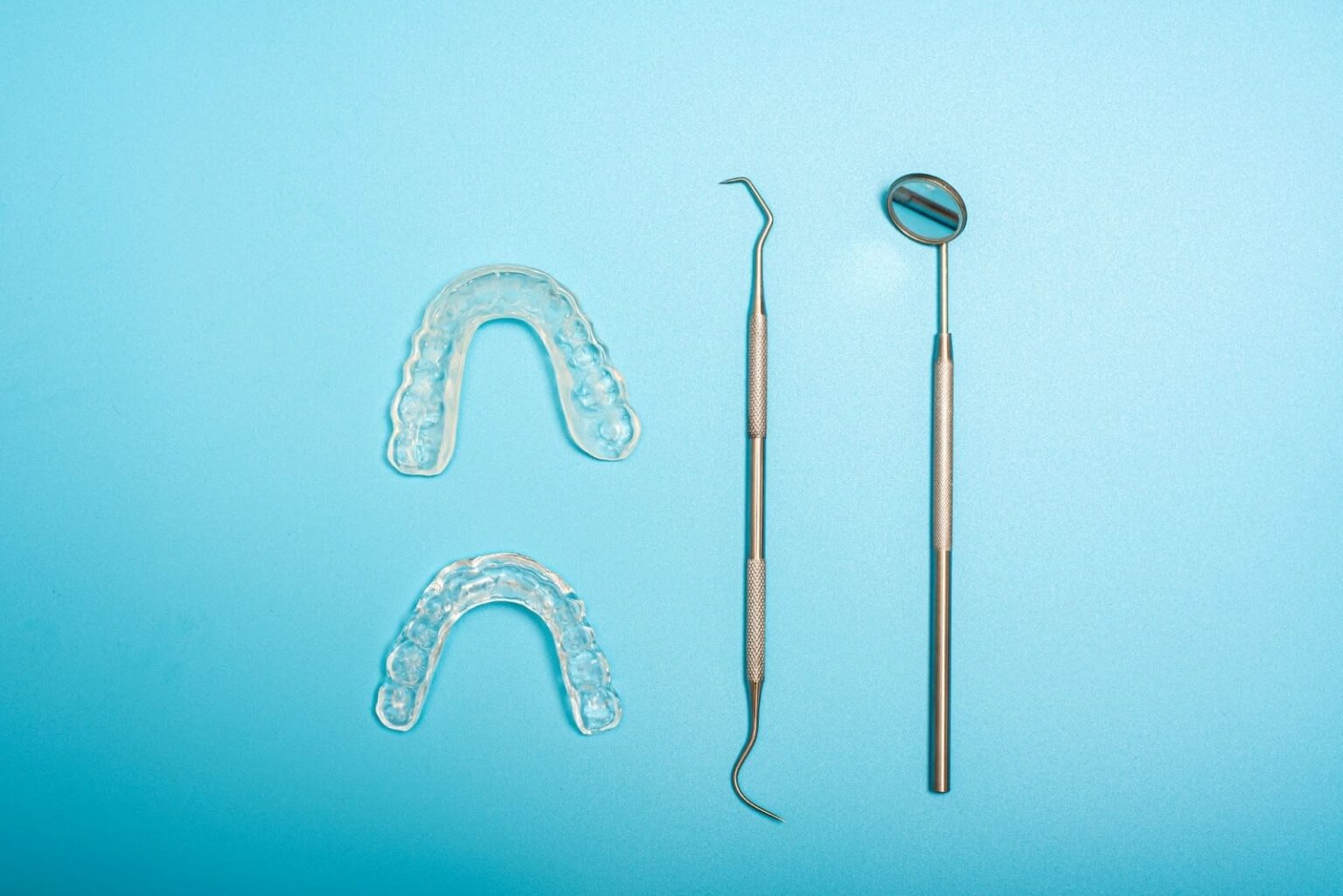 Grincement des dents la nuit (bruxisme) : Causes, symptômes et traitements